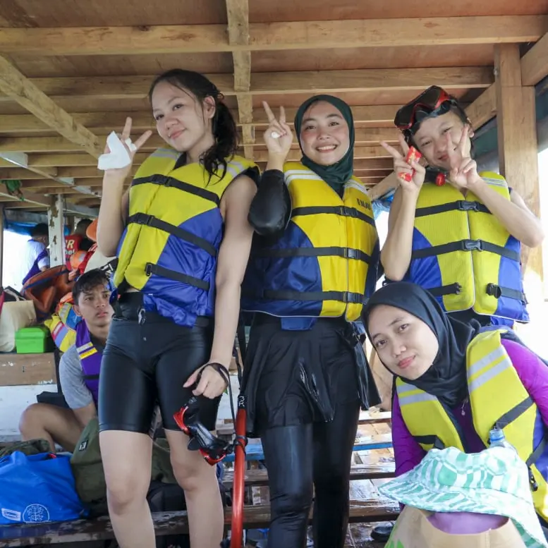 Paket Tour Pulau Pari 2 Hari 1 Malam