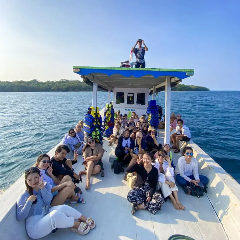 Paket Tour Pulau Peucang